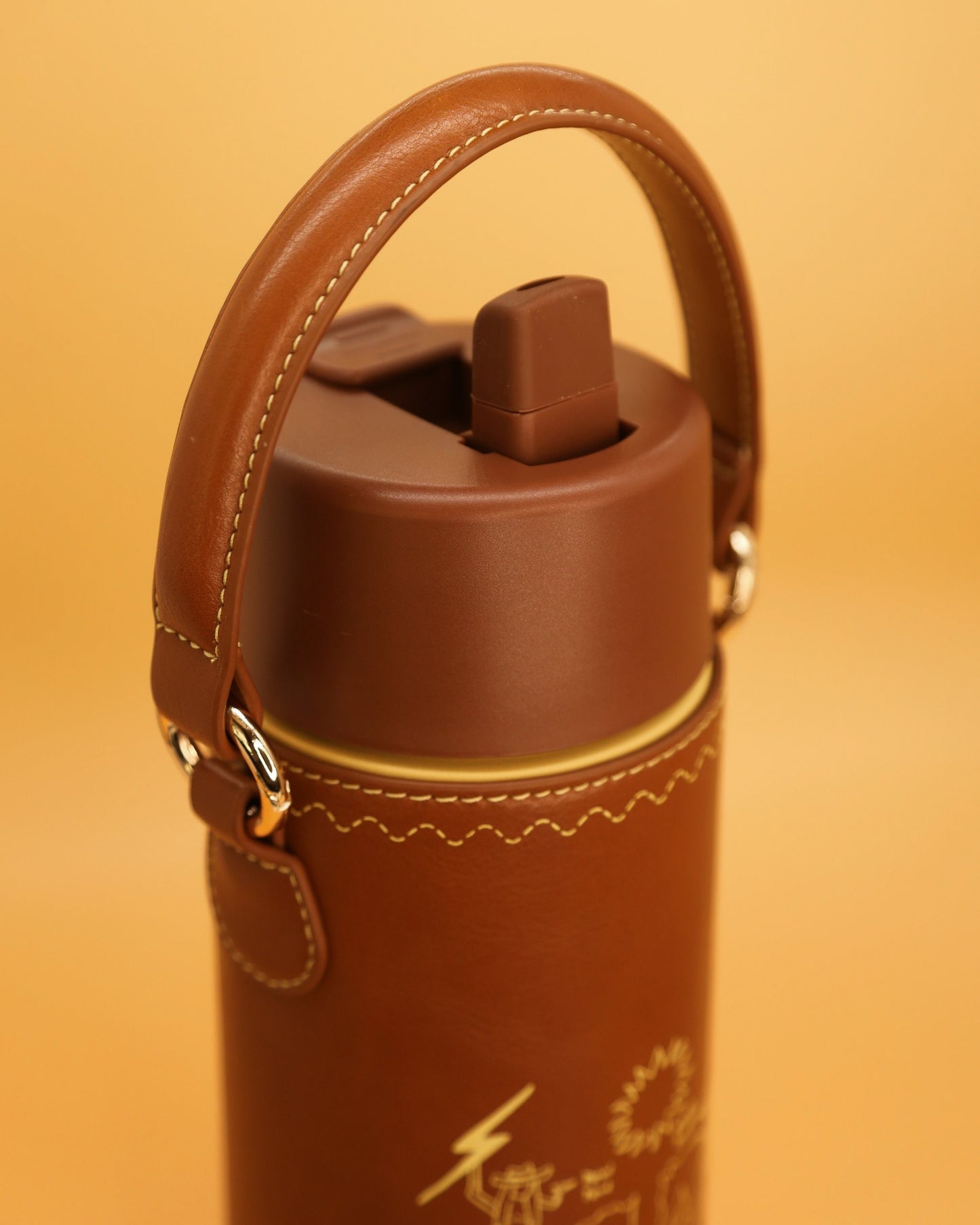 SOLD OUT - BUNDLE – 595ml  CERAMIC WATER BOTTLE + TAHNEE KELLAND COLLAB