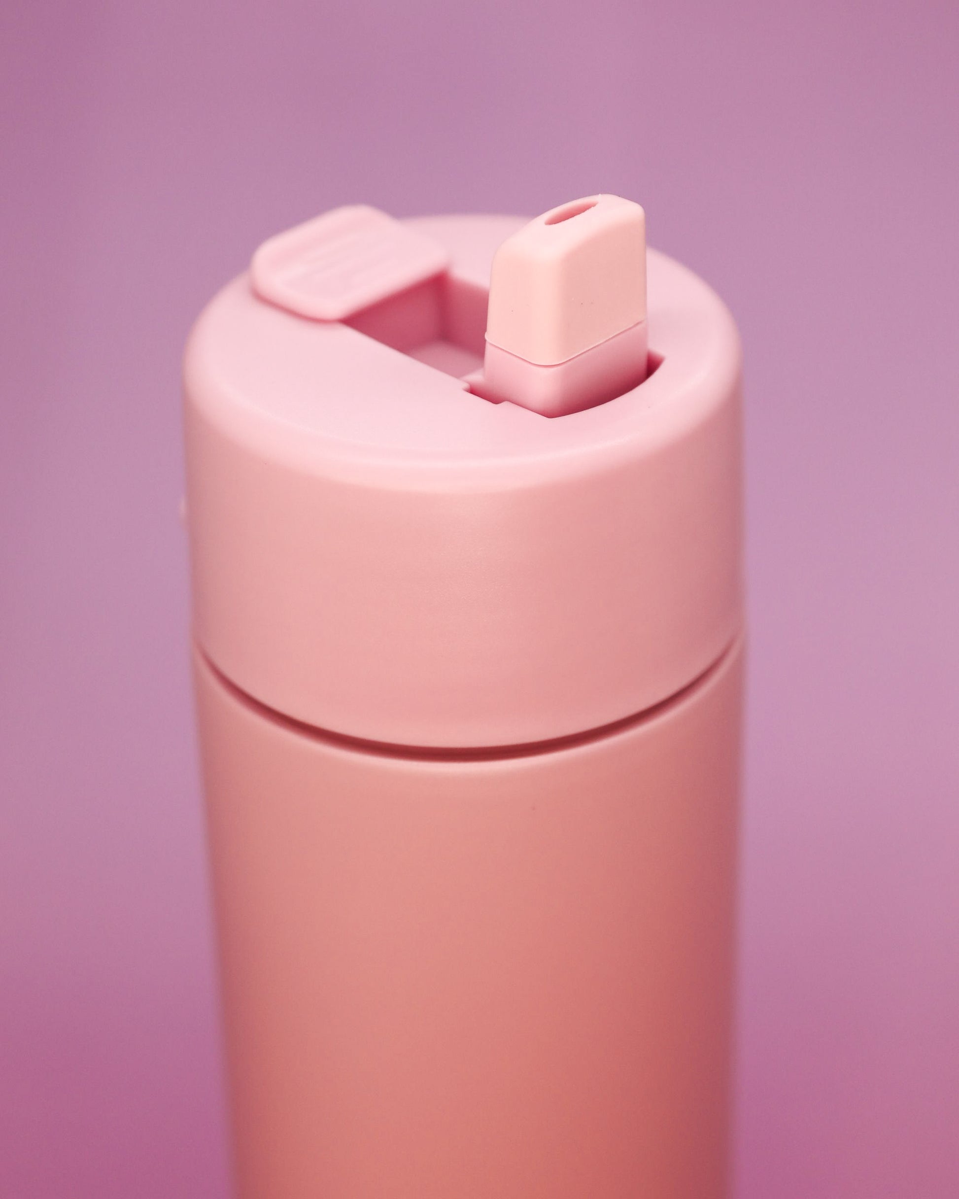 Pink 20oz Waer Bottle With Flip Straw Lid
