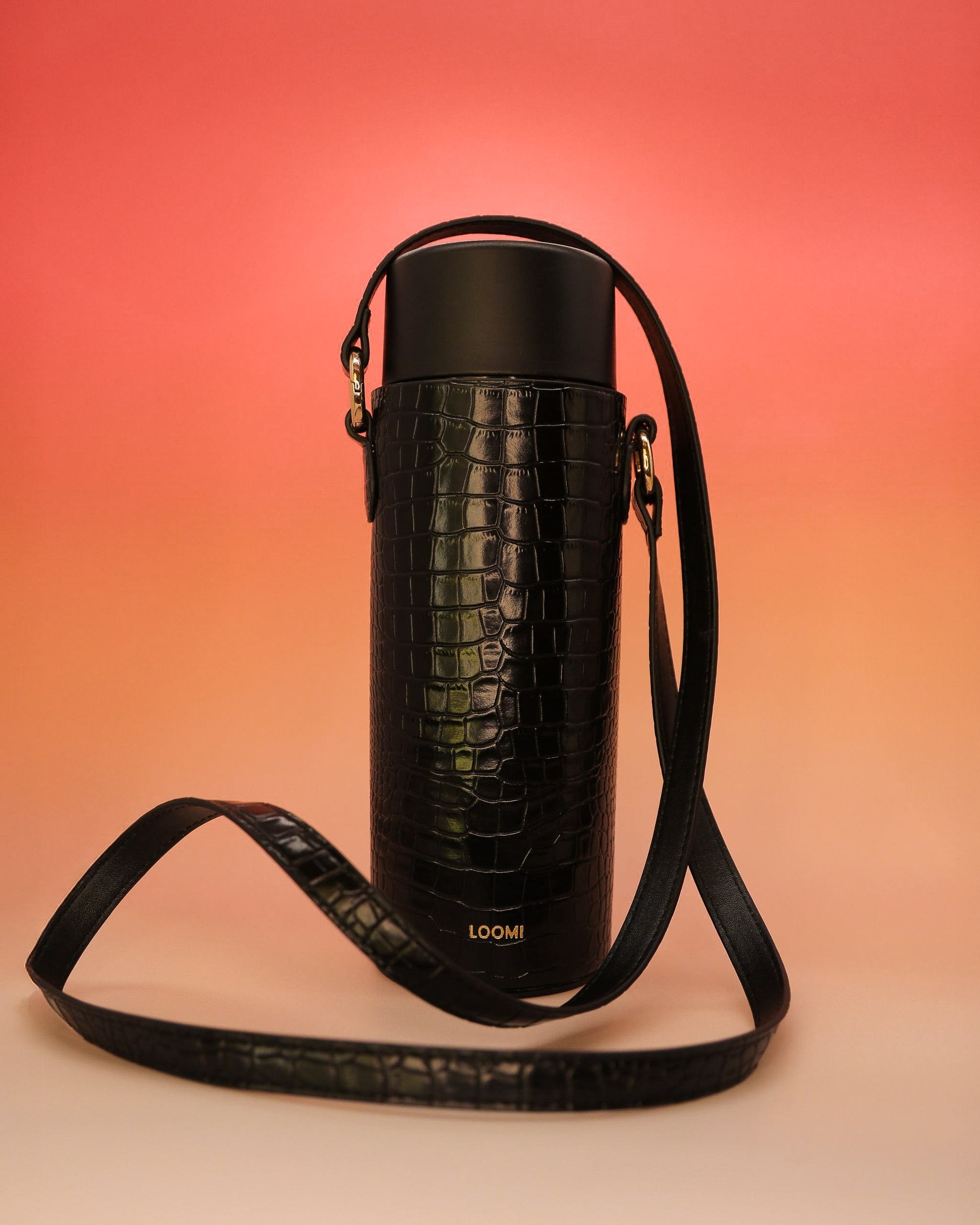 Loomi Water Botlte with Long Strap