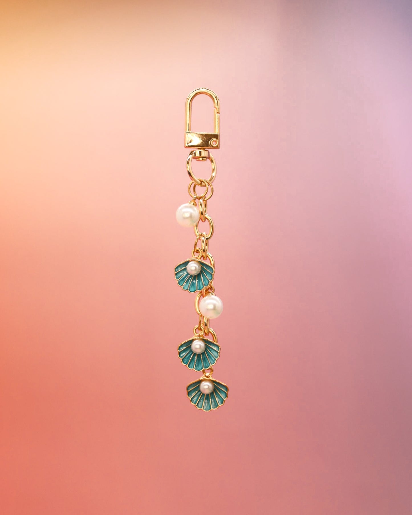 shell and pearl water bottle charm
