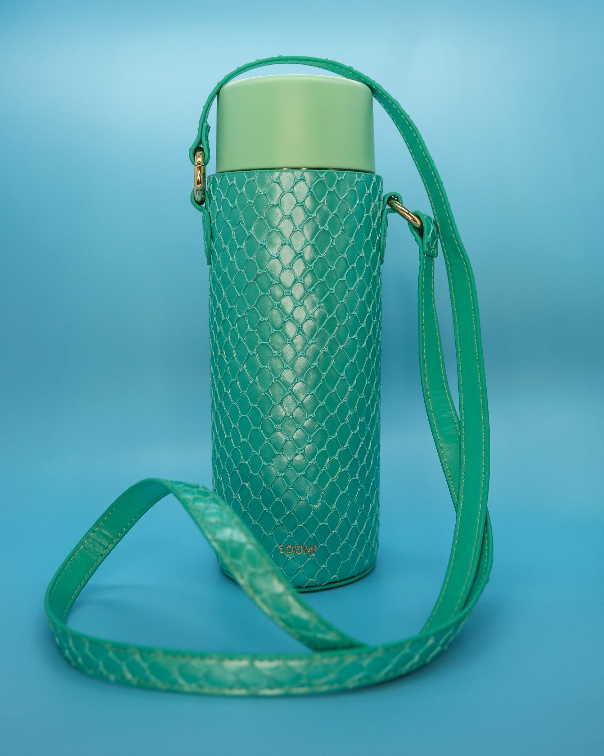 Loomi Bottle with 110cm Long Strap
